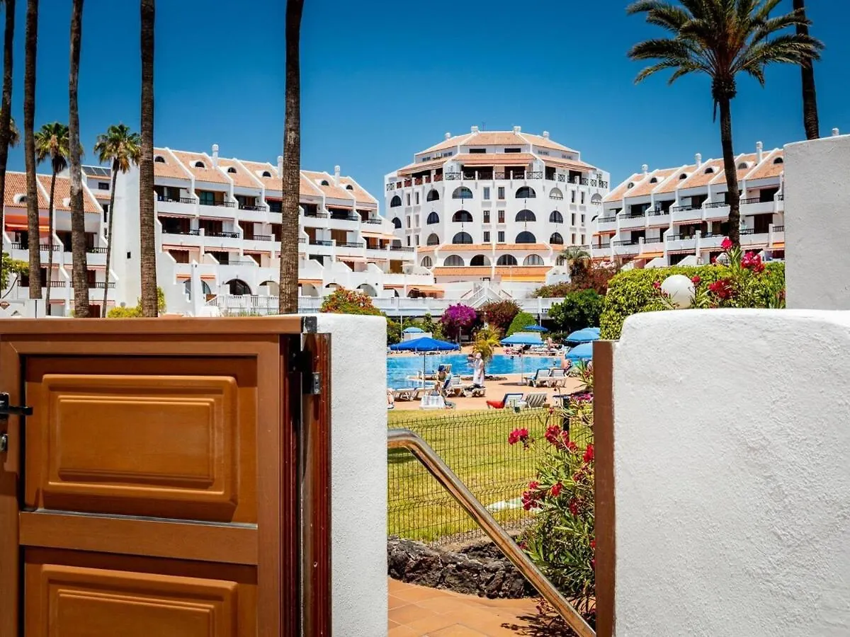 196 Parque Santiago 2, Big Terrace, Pool Side Apartment Playa de las Americas  0*, Playa de las Americas (Tenerife) Spain